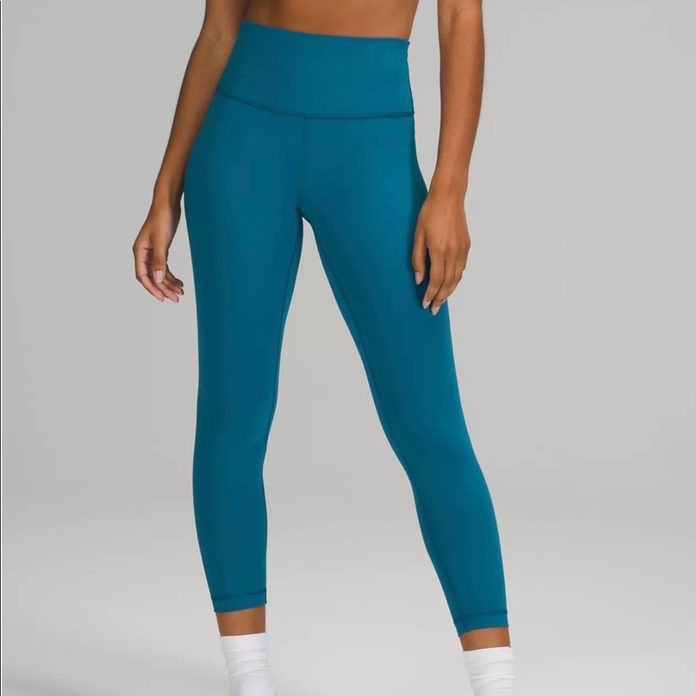 [SOLD] Lululemon Wunder Train 25”